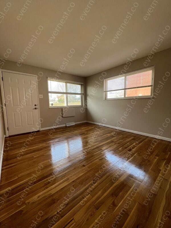 Building Photo - 3956 Sims Ave