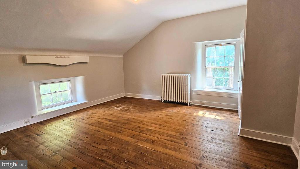 Foto principal - 1315 Burke Rd