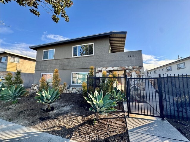 Foto del edificio - 1114 N Mayfair Ave