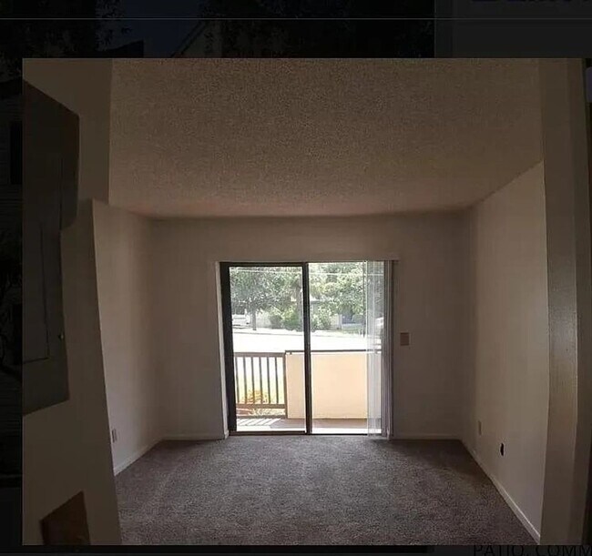 Building Photo - Charming 2BR 2 bath Condo in Central Ocala...