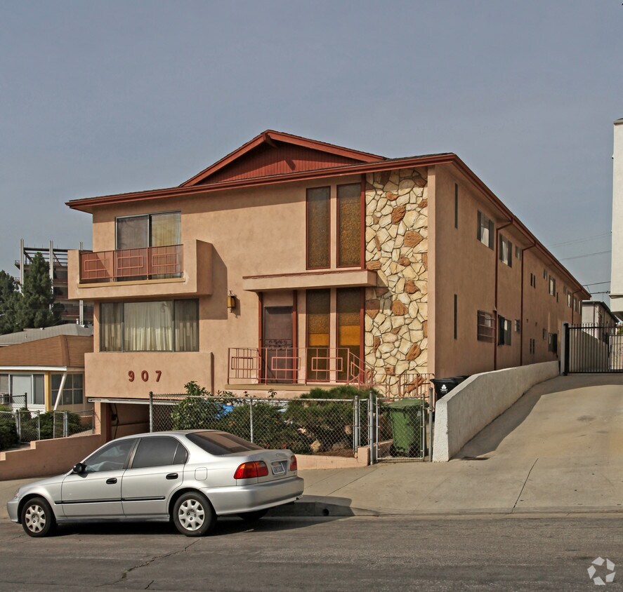 Building Photo - 907 Beaudry Ave