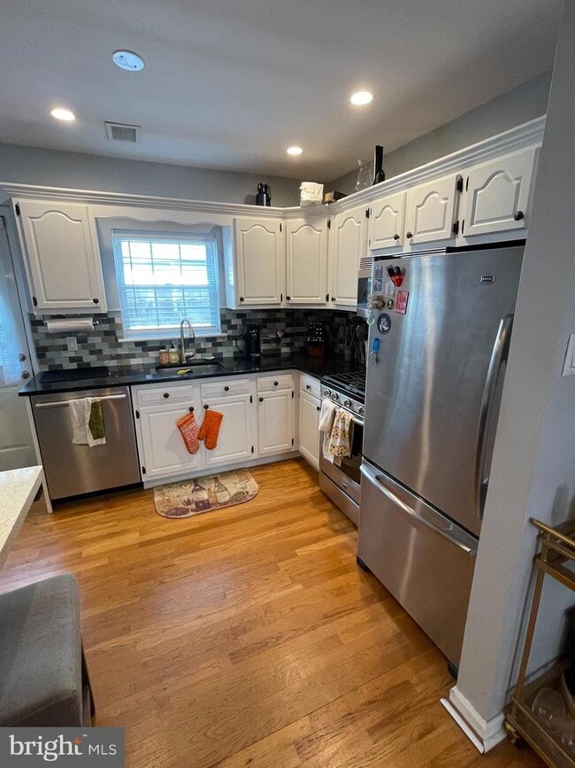 864 N Judson St, Philadelphia, PA 19130 Townhome Rentals in