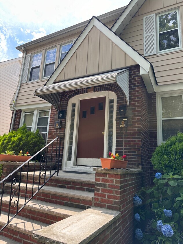 FRONT VIEW - 199 Shepard Ave