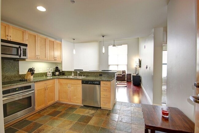 Building Photo - 1150 J St