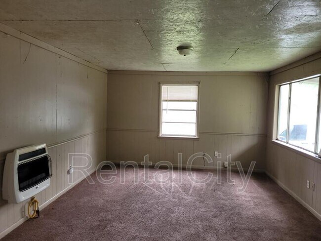 Foto del edificio - 613 Pillow Ave