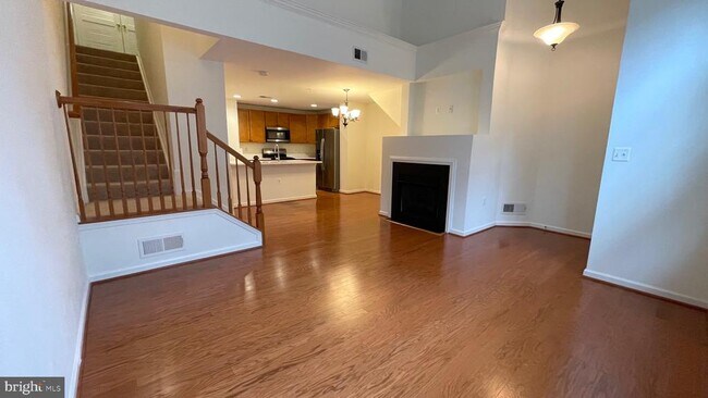 Foto del edificio - 6076 Wicker Ln