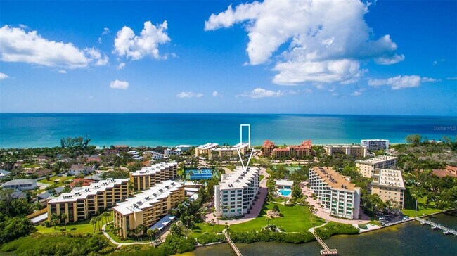 Foto del edificio - 8735 Midnight Pass Rd