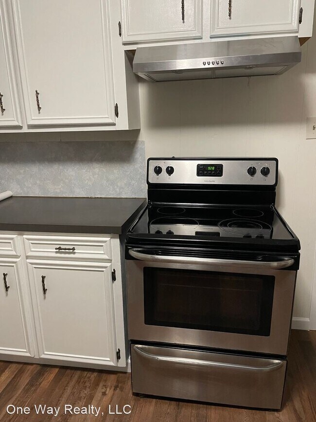Foto del edificio - 3 br, 1.5 bath House - 823 Pryce Street