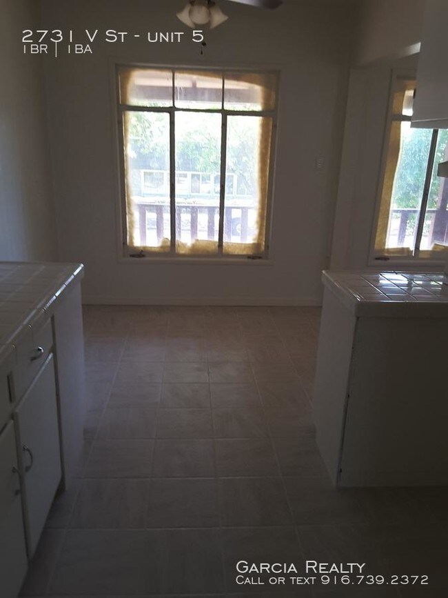 Building Photo - 1 bedroom in Sacramento CA 95818