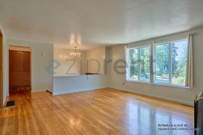 Building Photo - 13426 SW 61st Ave