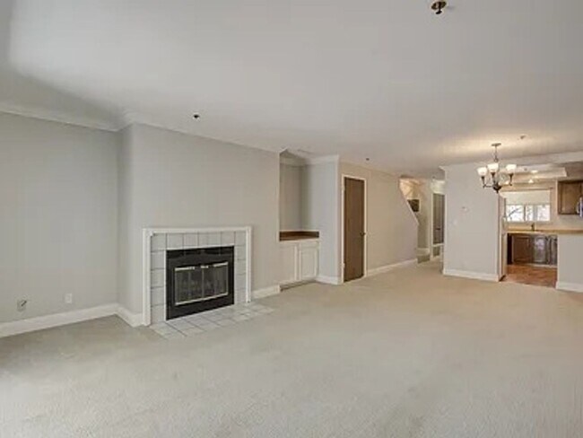 Foto del edificio - Outstanding 2BD/2BA Condo Near Pleasant Hill BART – Walnut Creek