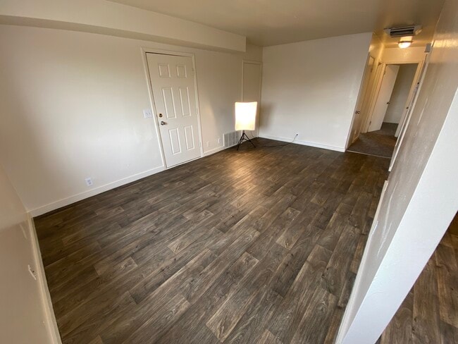 Foto del edificio - 1789 Lake Park Dr