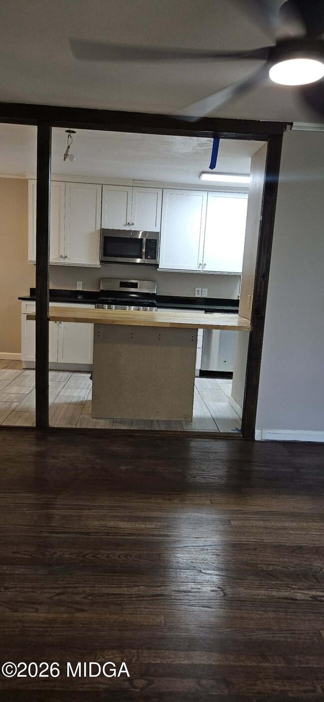 Foto del edificio - 912 Dogwood Cir