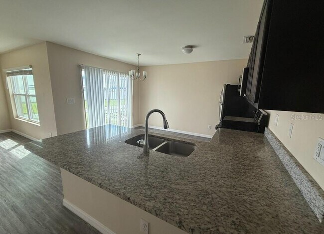 Foto del edificio - 11231 Kimberly Ave