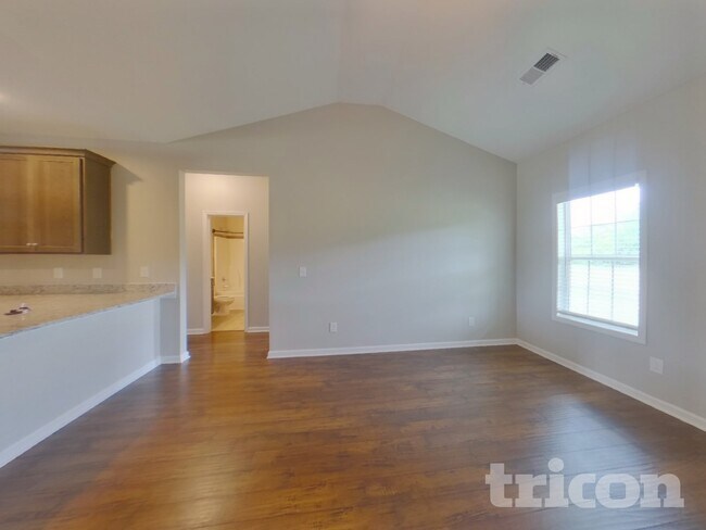 Building Photo - 817 Ellyson Dr
