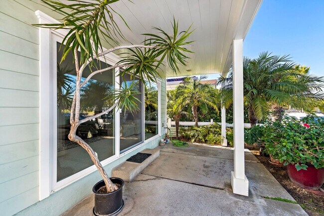 Foto del edificio - 1707 W Balboa Blvd