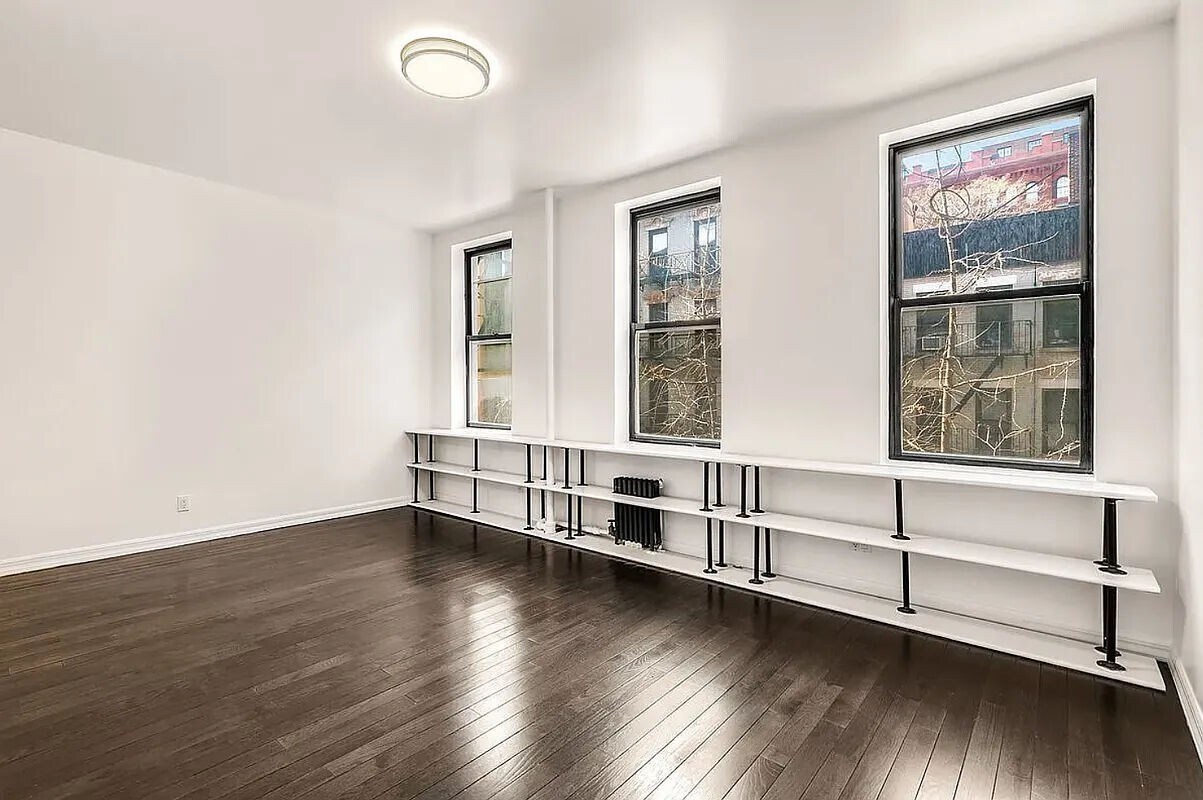 274 Mott Street Room for Rent in New York, NY