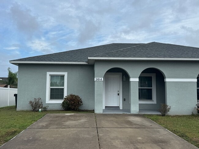 Foto del edificio - GORGEOUS, 3/2 Ready for Move-in!