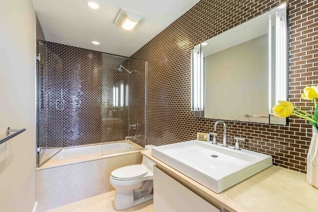 *Las imágenes son muestras representativas de la unidad anunciada. En algunos casos, las unidades reales que visita... - 190 Commonwealth Ave