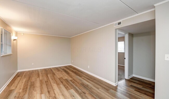 Foto del edificio - 458 Miller Ave