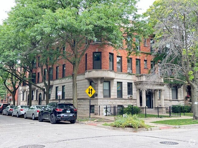 Building Photo - 2907 N Mildred Ave