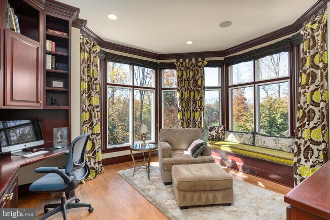 Foto del edificio - 7818 Crownhurst Ct