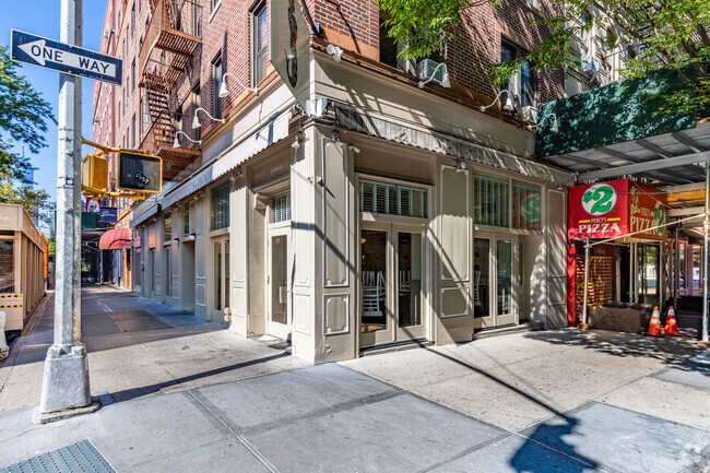 Building Photo - 188 Bleecker St