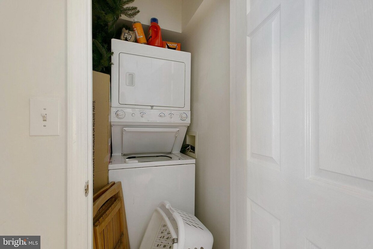 111 S Wolfe St, Baltimore, MD 21231 Townhome Rentals in Baltimore MD