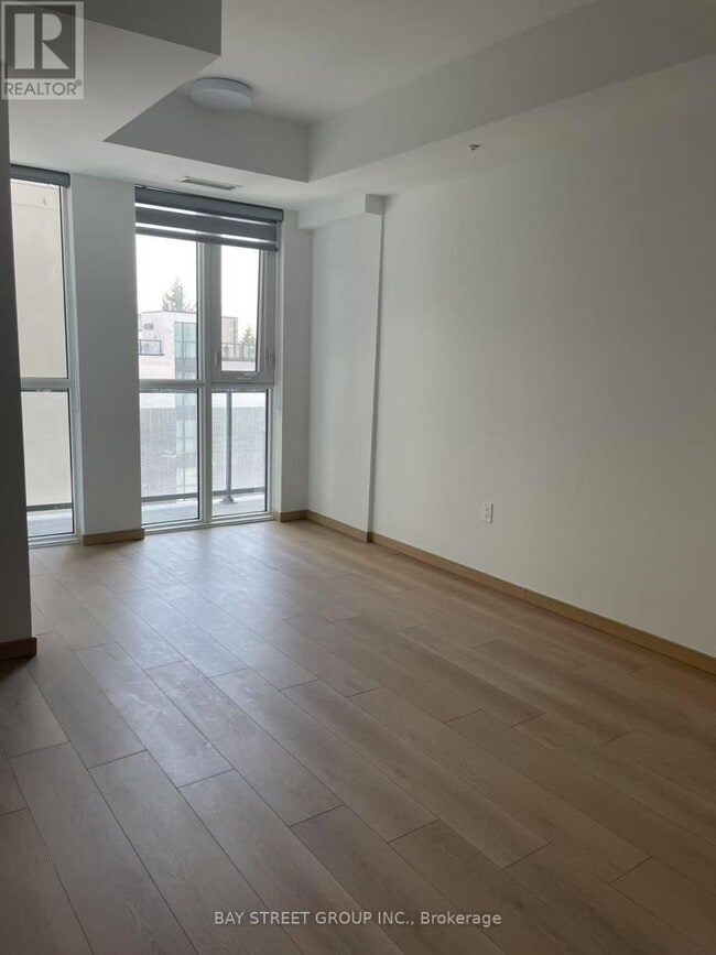 Photo du bâtiment - 3429-3429 Sheppard Ave E