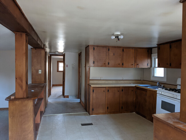 Building Photo - 21 Granite Ave