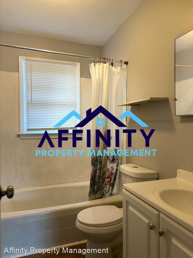 Foto del edificio - 2 br, 1 bath House - 823 North Commander S...