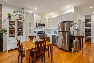 Building Photo - 584 Vanderbilt Ave