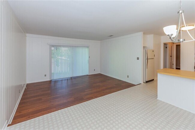 Foto del edificio - 2502 Trailside Dr