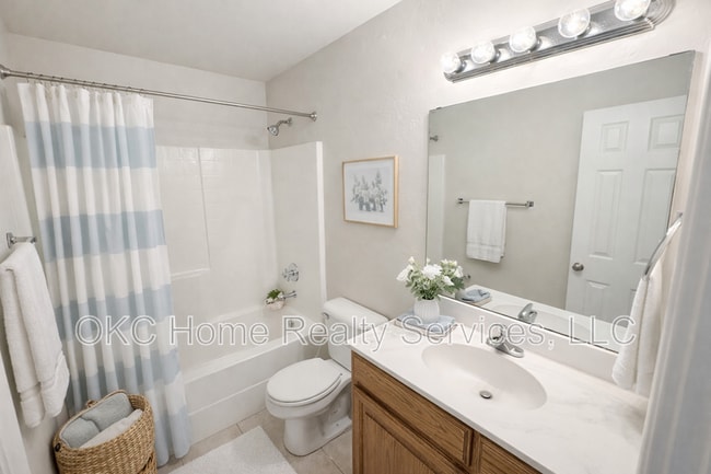 Photo - 2424 NW 161st St House