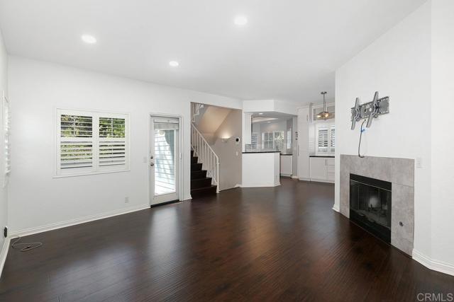 Building Photo - 9910 Scripps Vista Way