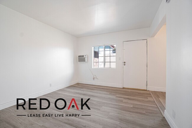 Foto del edificio - Beautiful One Bedroom with Spacious Rooms,...