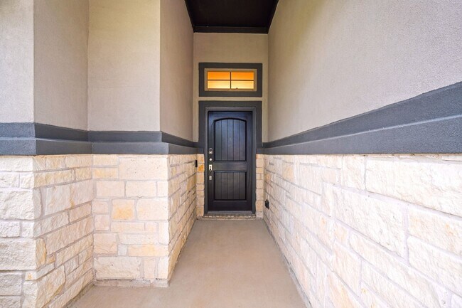Building Photo - 19218 Jenny Creek Ct