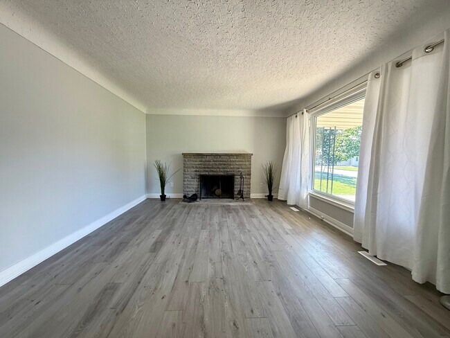Photo du bâtiment - 404 Grantham Ave