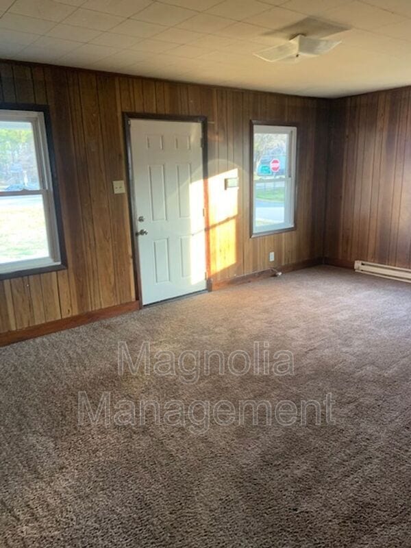 Foto del edificio - 203 Belmont Dr