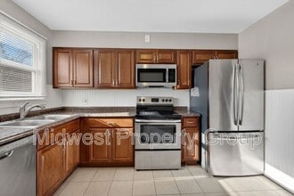 Building Photo - 90 Ruth Dr