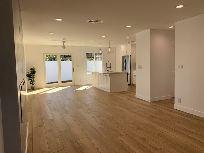 Foto del edificio - 8110 Barnsley Ave