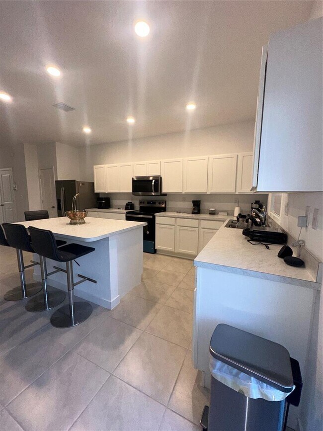 Foto del edificio - 816 NW 3rd Terrace