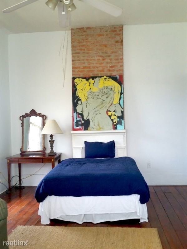 Foto del edificio - 1 br, 1 bath Apartment - 724 Philip Street