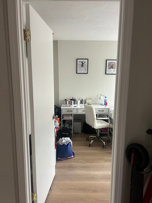 Building Photo - 224 Hanover St