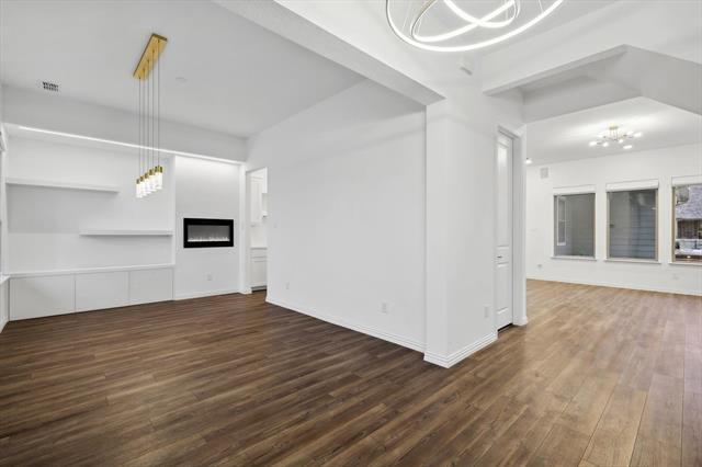 Foto del edificio - 2217 Elm Pl