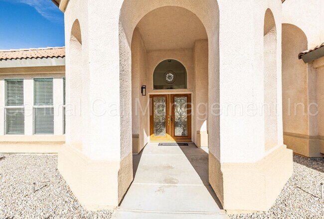 Foto del edificio - 4 Bedroom/2.5 Bath Home with Solar - $3250 per month!