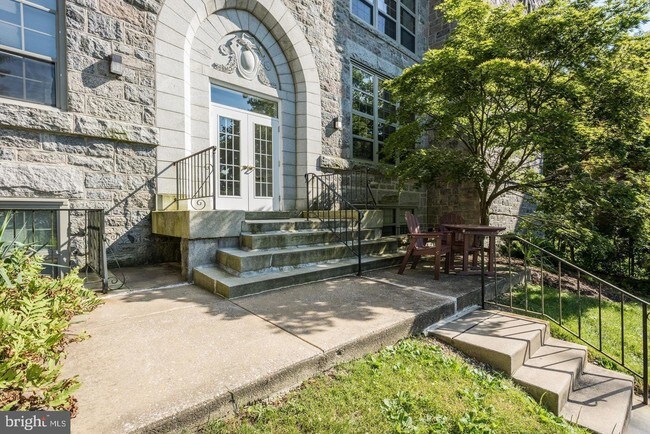 Foto del edificio - 3700 College Ave