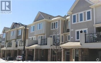 Building Photo - 550 Goldenrod Ln
