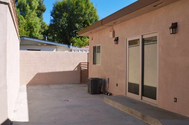 Building Photo - 22325 Avenue San Luis