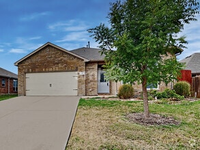 Building Photo - 73 N Highland Dr